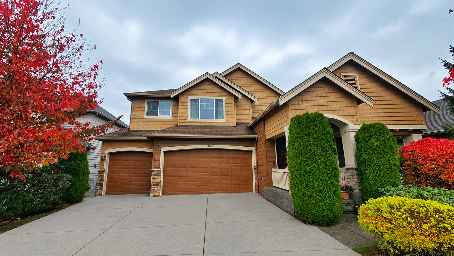 Beautiful 5 Bed 3.5 Bath Home in Redmond Ridge, Redmond. – photo 1