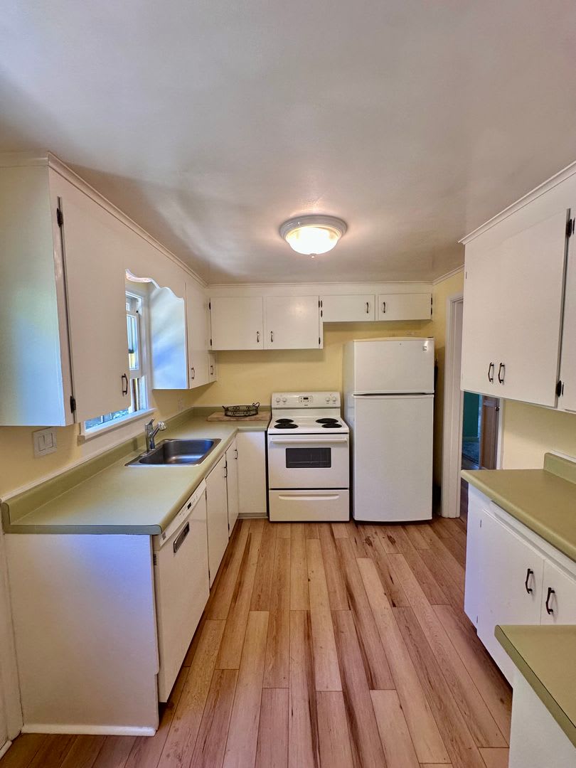 Charming 3bed/2bath House! – photo 3