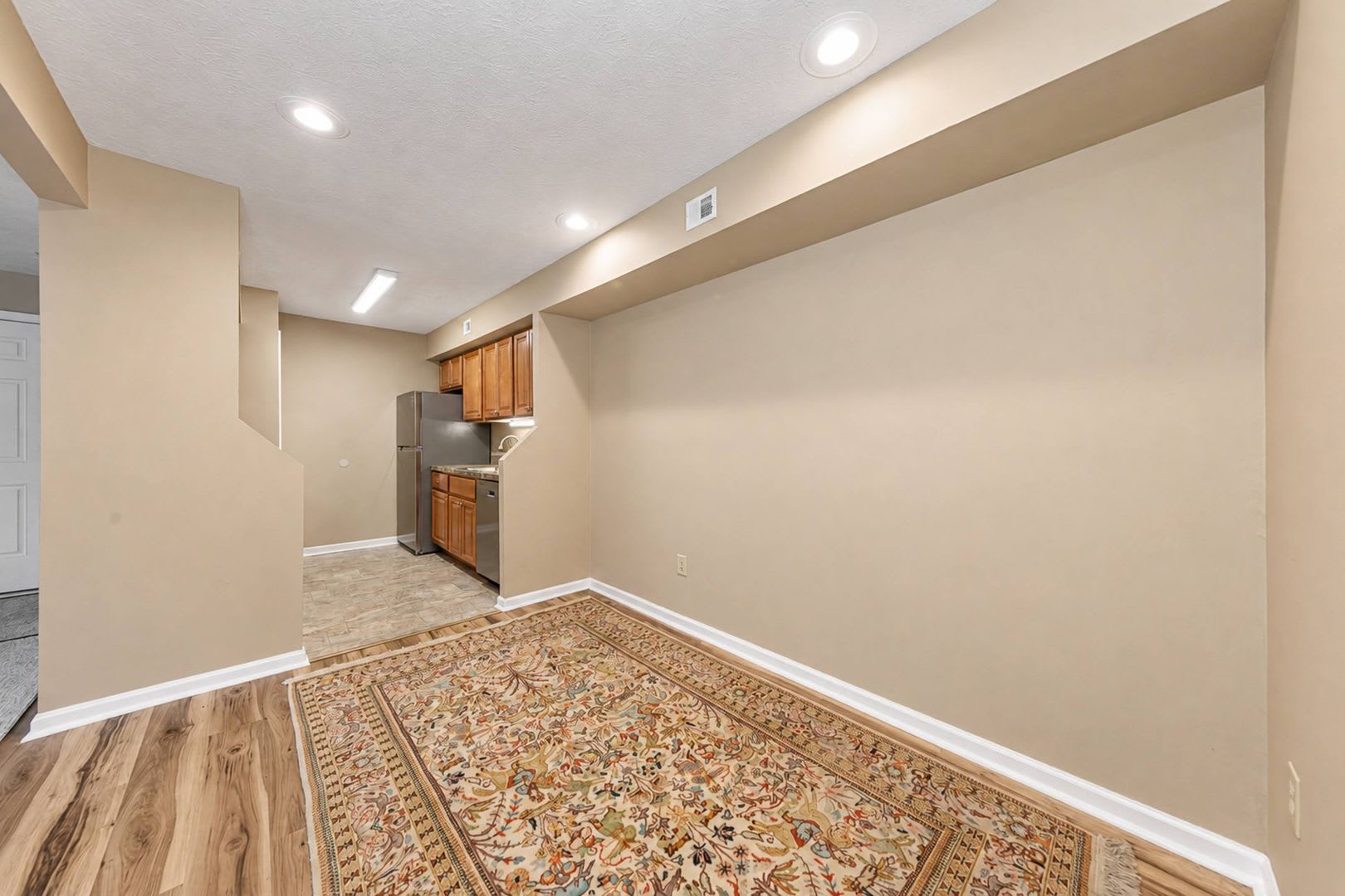 Beautiful 2 bed condo Near Newtown – photo 5