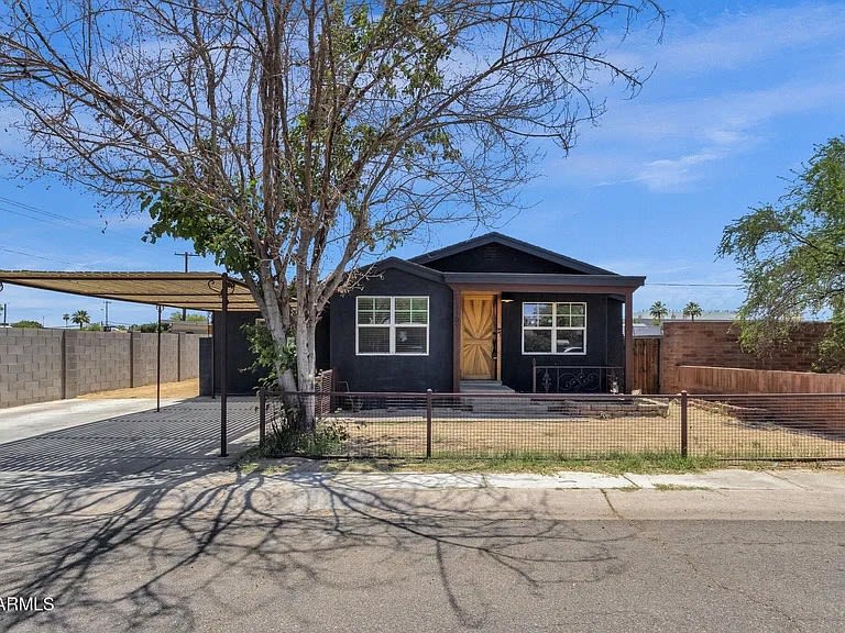 2107 West Wilshire Drive – photo 2