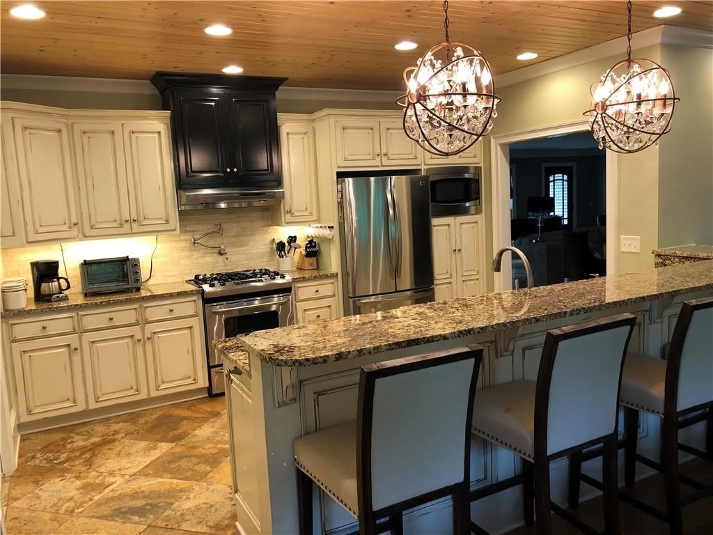 740 Brookline Drive SE – photo 2