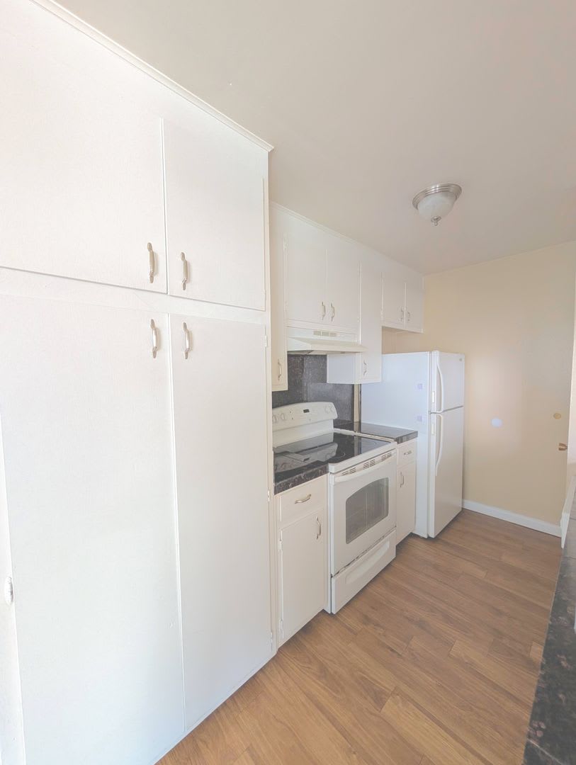 Great Looking 2bd / 1bth 2 Story Condo! – photo 5