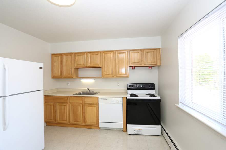 Summer Hill Apartments – photo 1