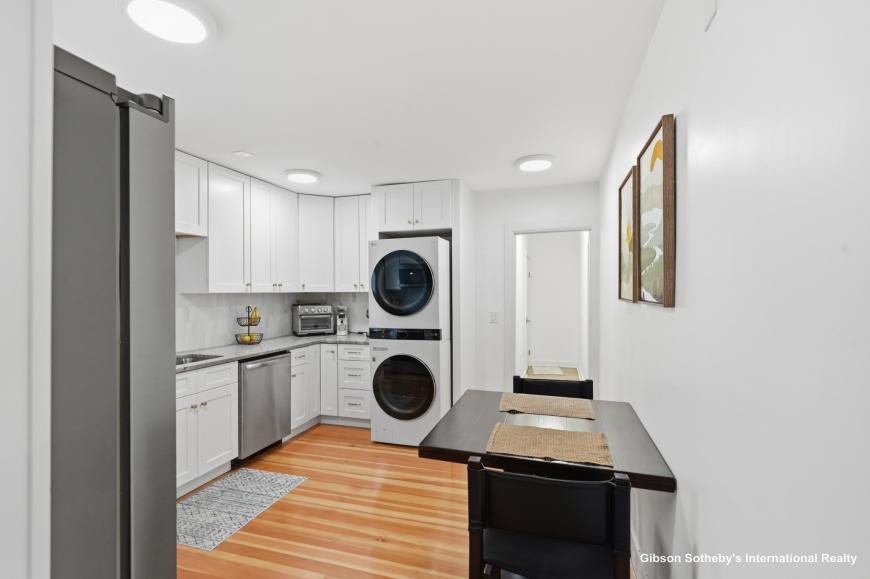 31 Quimby St. – photo 4