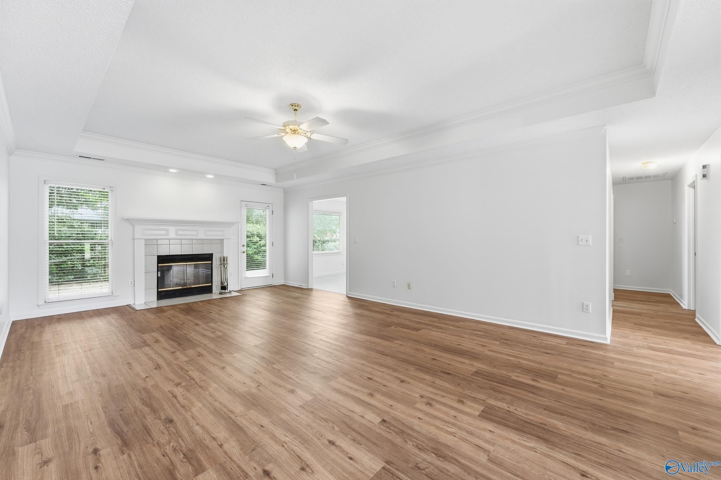 210 Pebble Brook Drive – photo 4