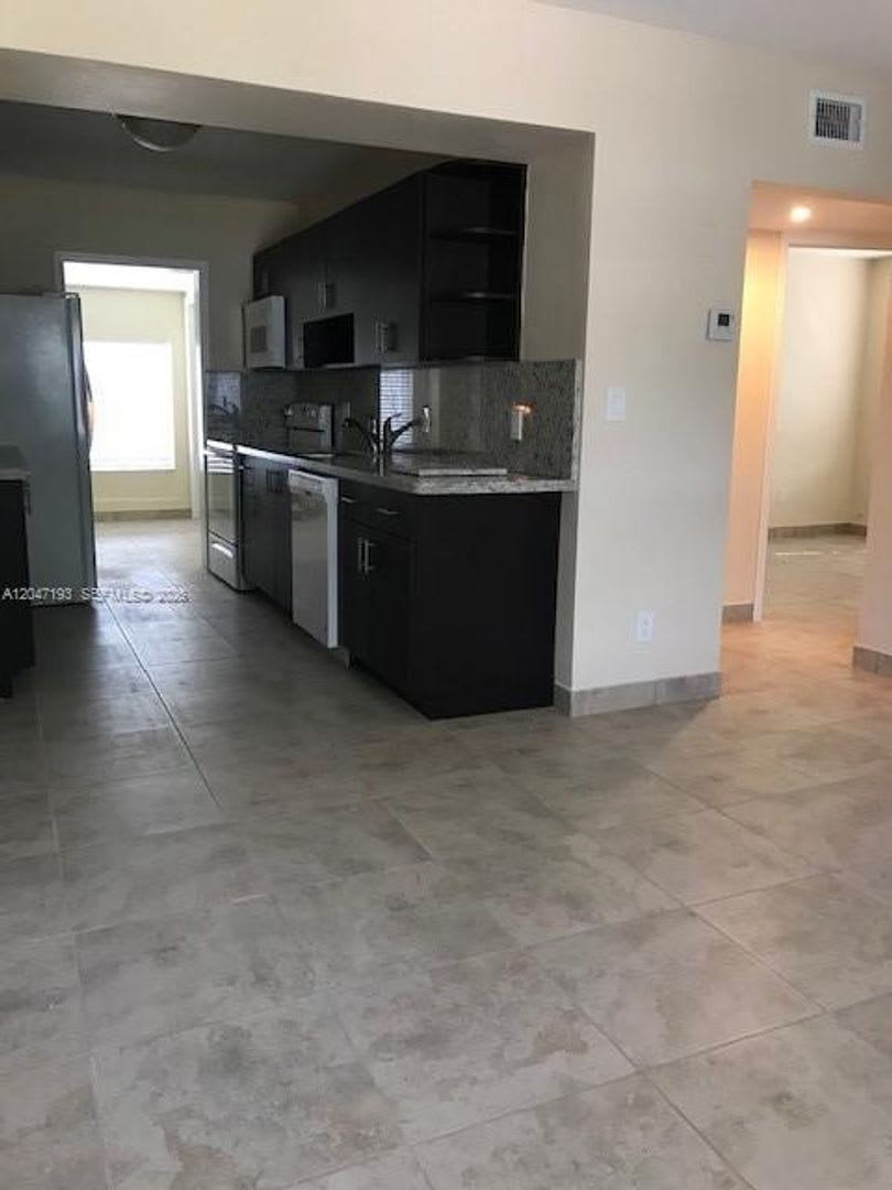 1632 NE 183rd Street 1632, North Miami Beach, FL 33179 – photo 5