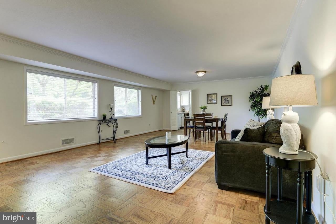 10667 MONTROSE Avenue – photo 5