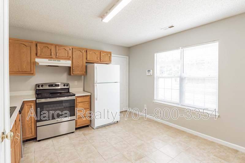 6532 David Ave – photo 5