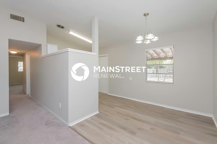 5290 48Th Avenue North – photo 4