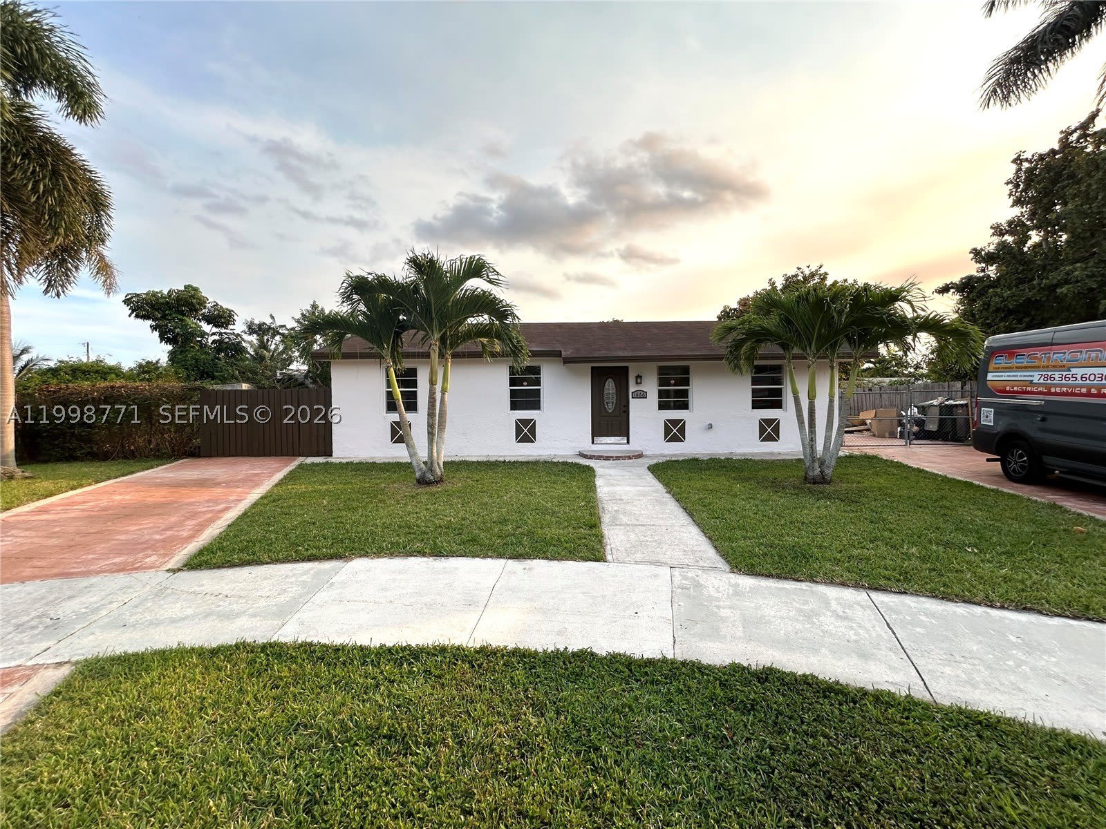 1666 SW 3rd Ct – photo 2
