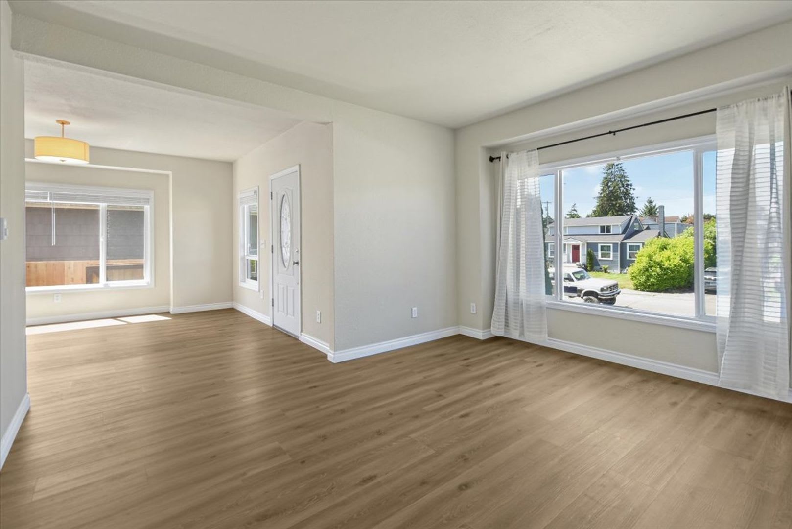 3Bd 2 25Ba Everett Home – photo 4