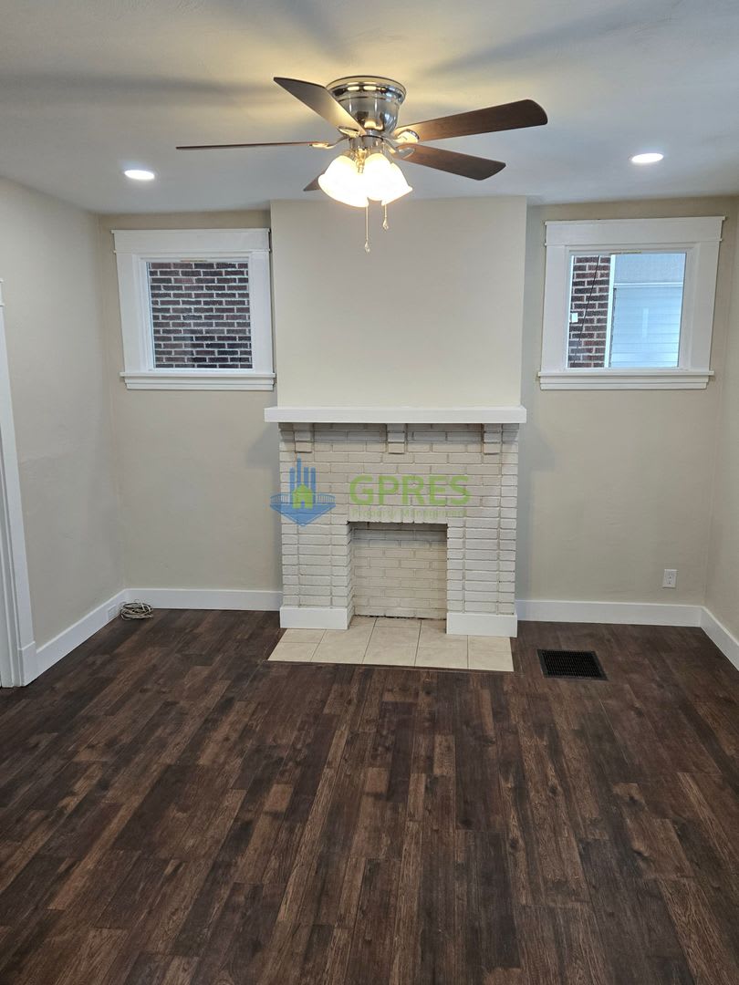 Newly renovated Beechview Home with Bonus Room walking distance to the T – photo 2
