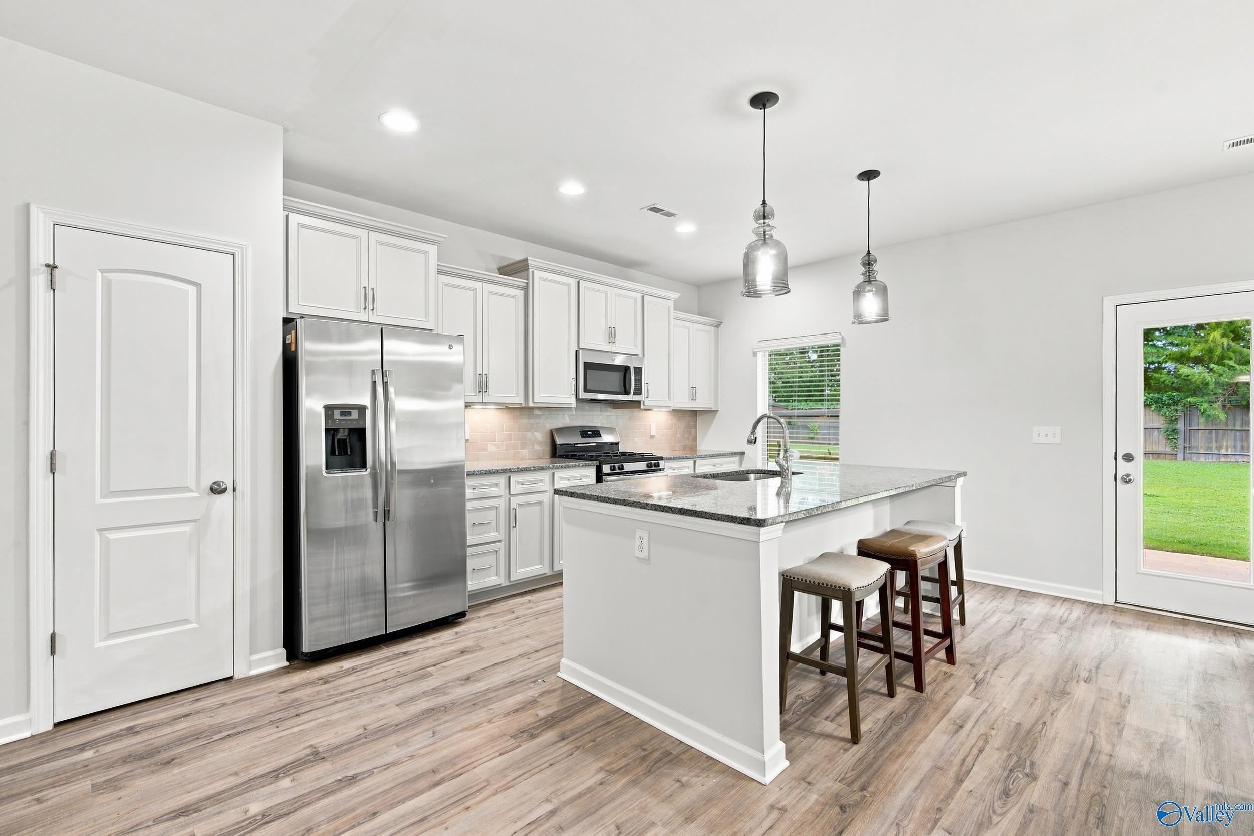 120 Sherwin Avenue – photo 2