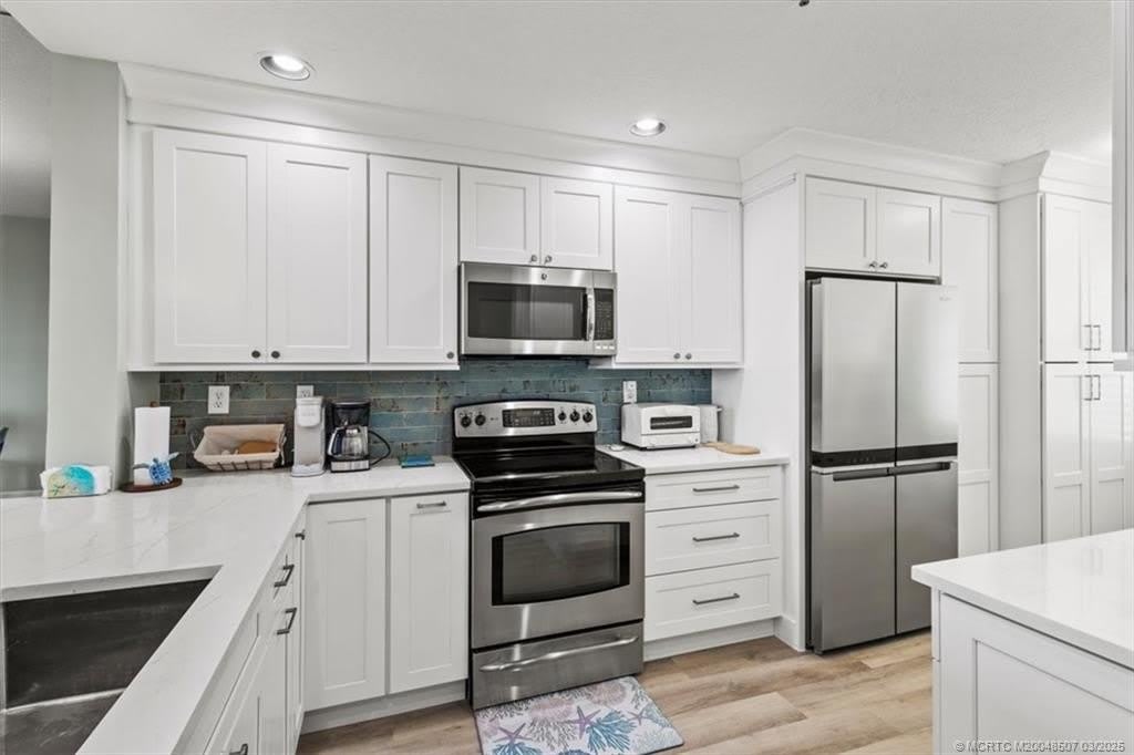 6082 Se Landing Way – photo 4