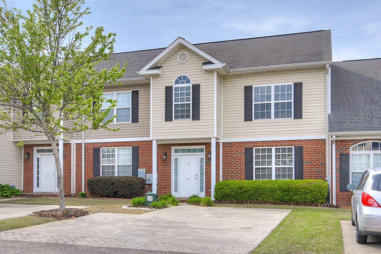 3 Bedroom Townhouse In Evans – photo 2