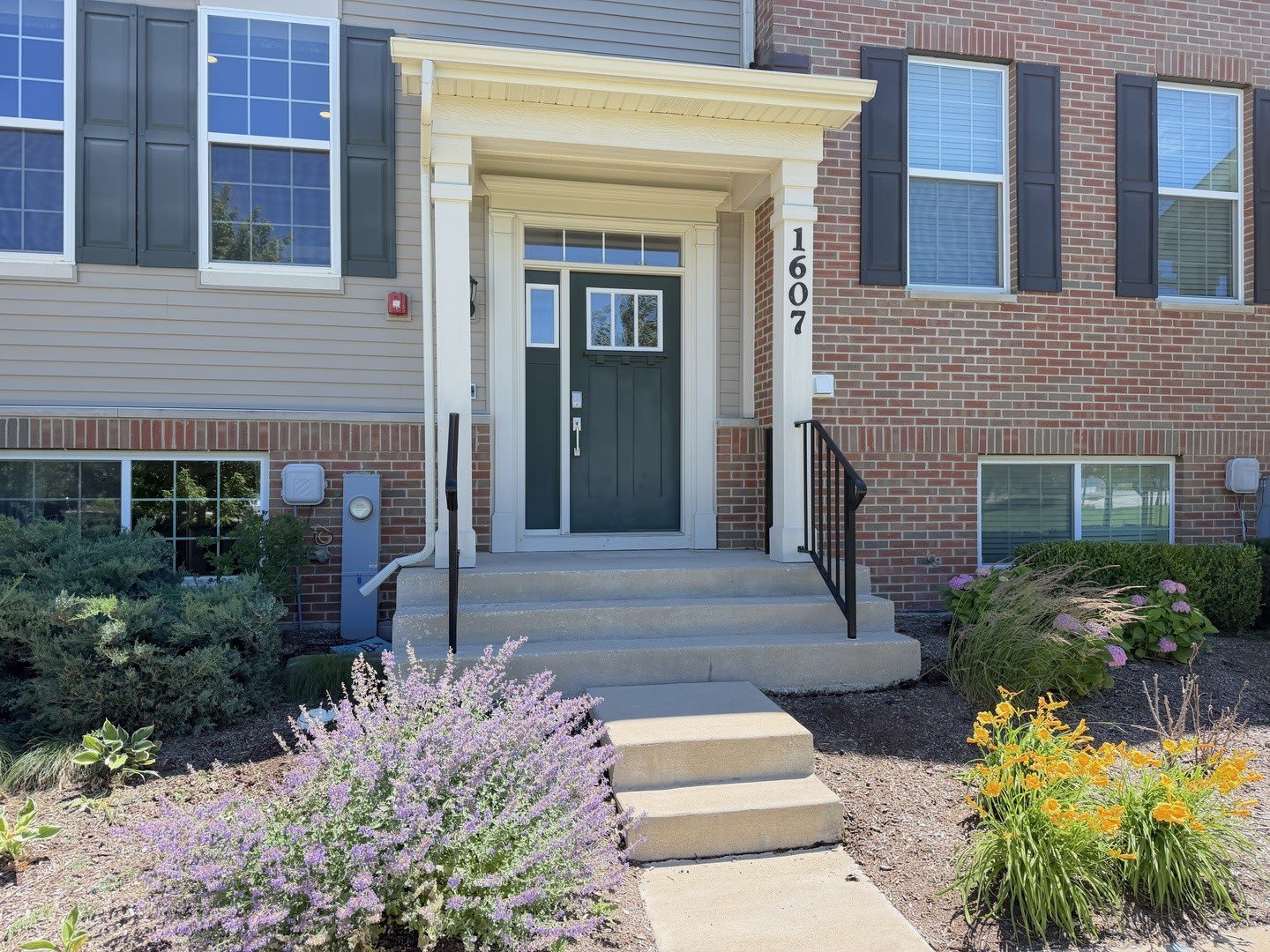 1607 Carlstedt Drive – photo 2