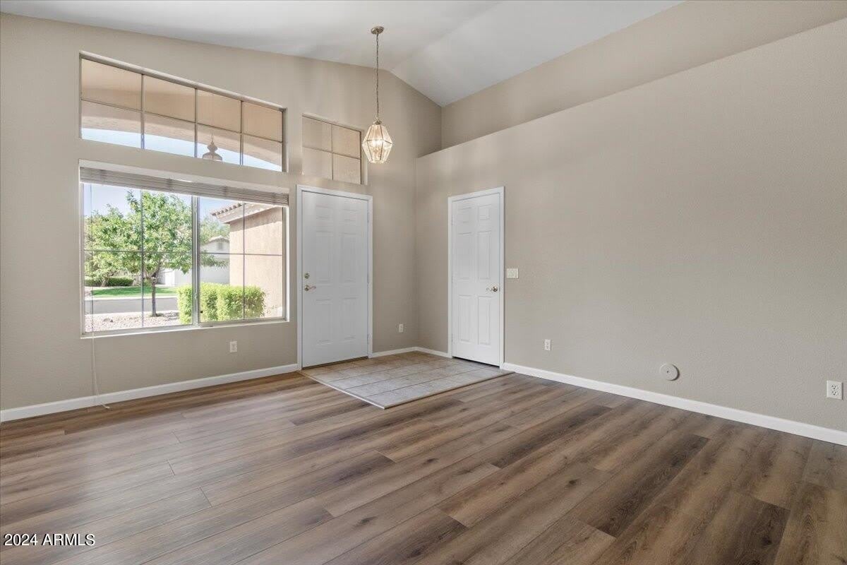 312 E Mesquite Street – photo 5