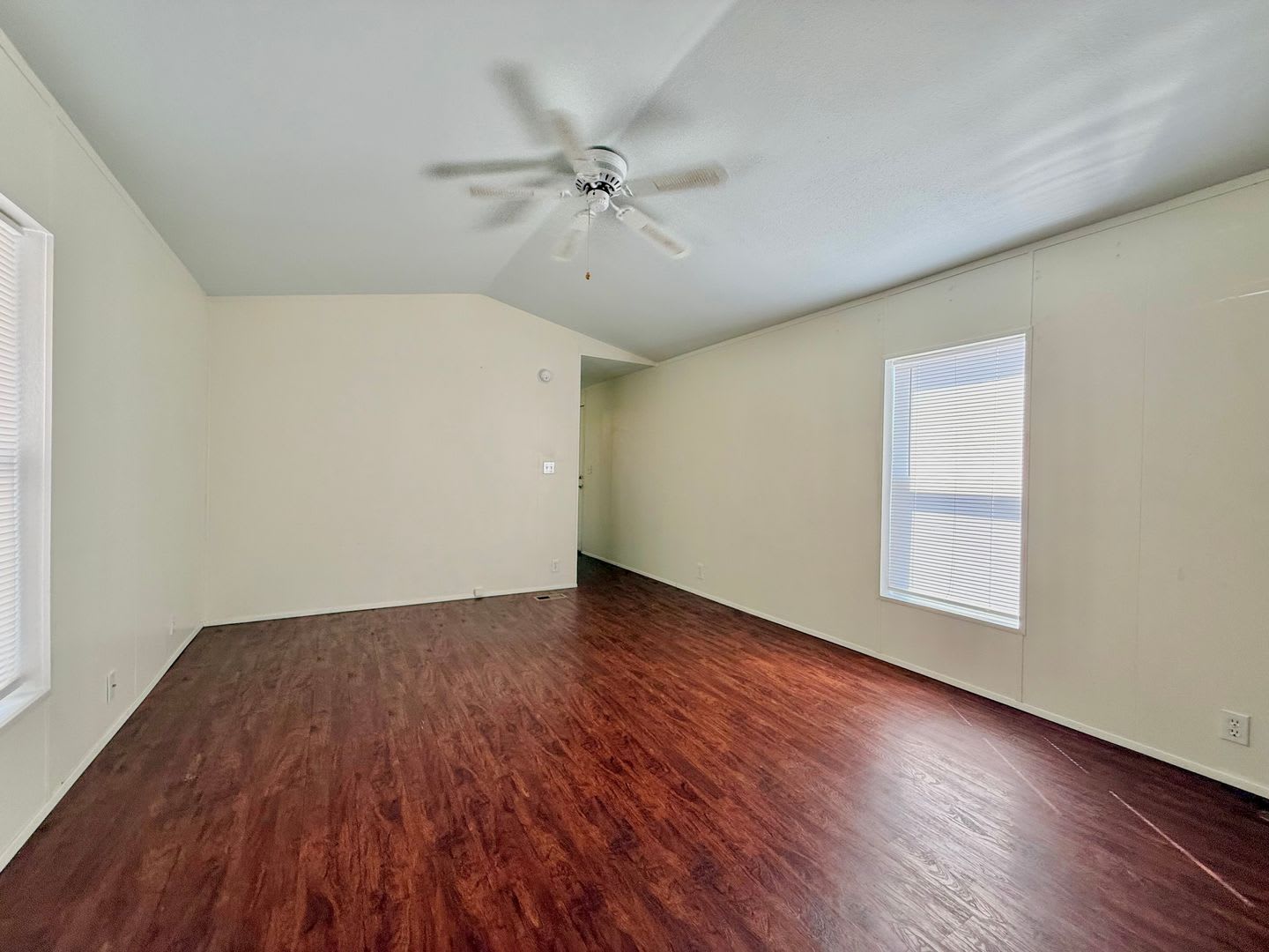 313 12th St #14 – photo 2