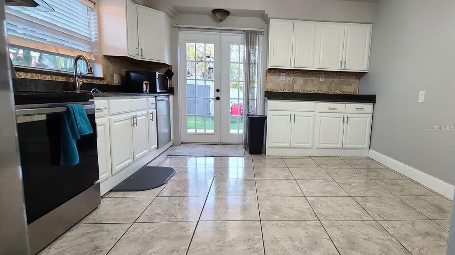 2306 W Saint Joseph Street – photo 5