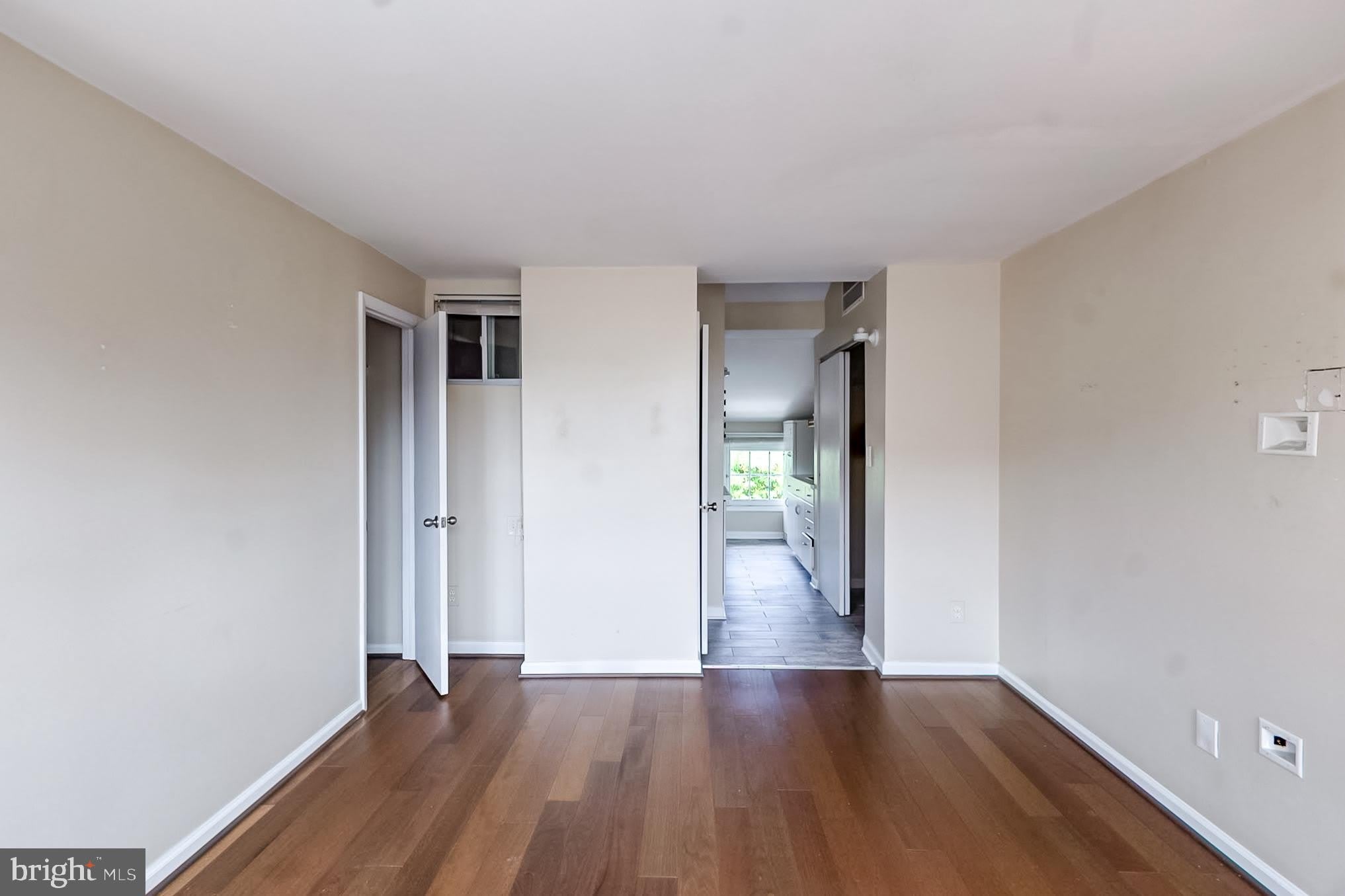 13 E HENRIETTA Street – photo 3