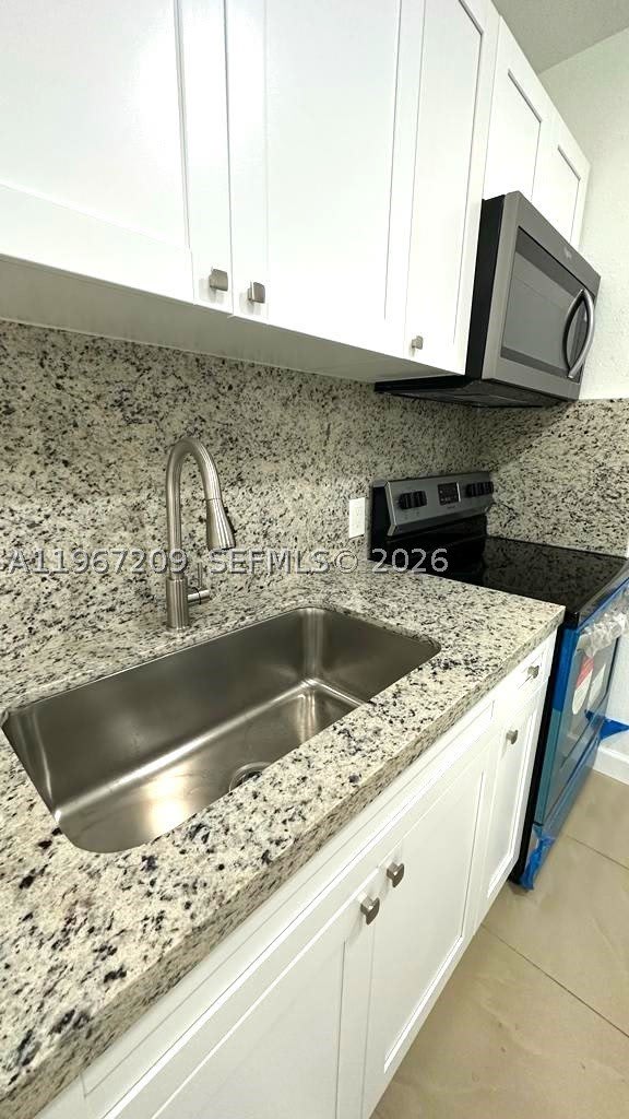 1770 Nw 19Th Ter – photo 4