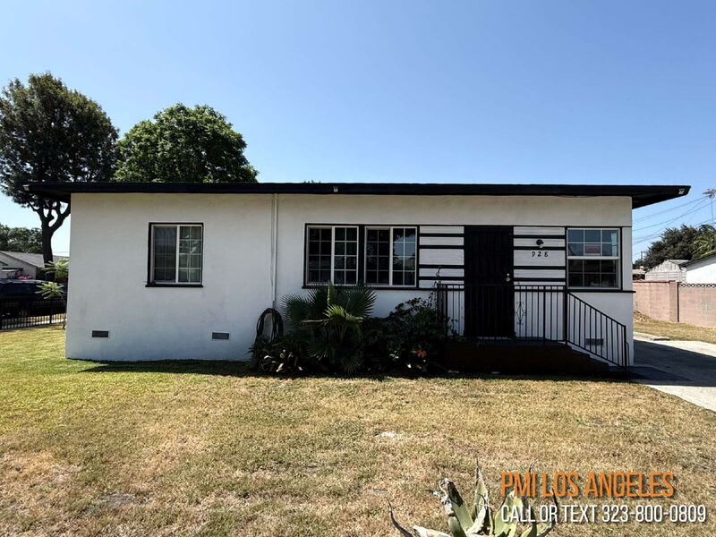 928 East 102nd Street – photo 1