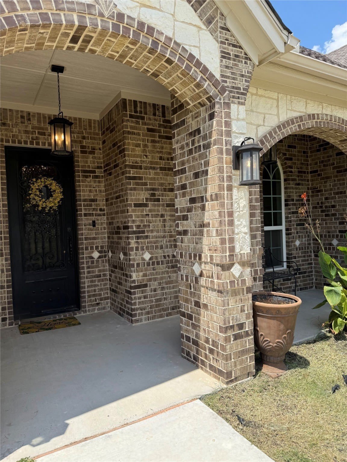 1013 Sky Court – photo 3