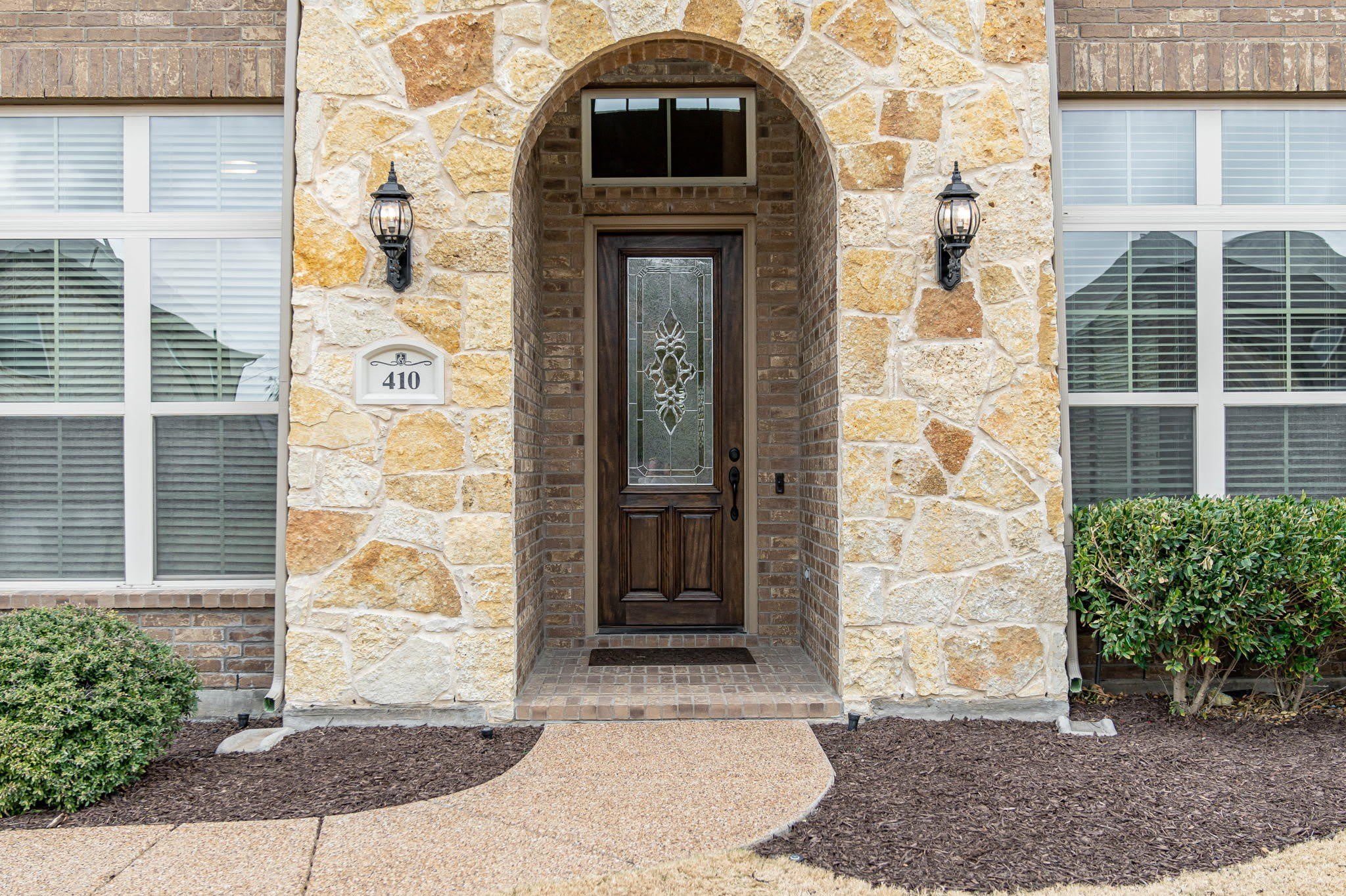 410 Oxford Place – photo 2