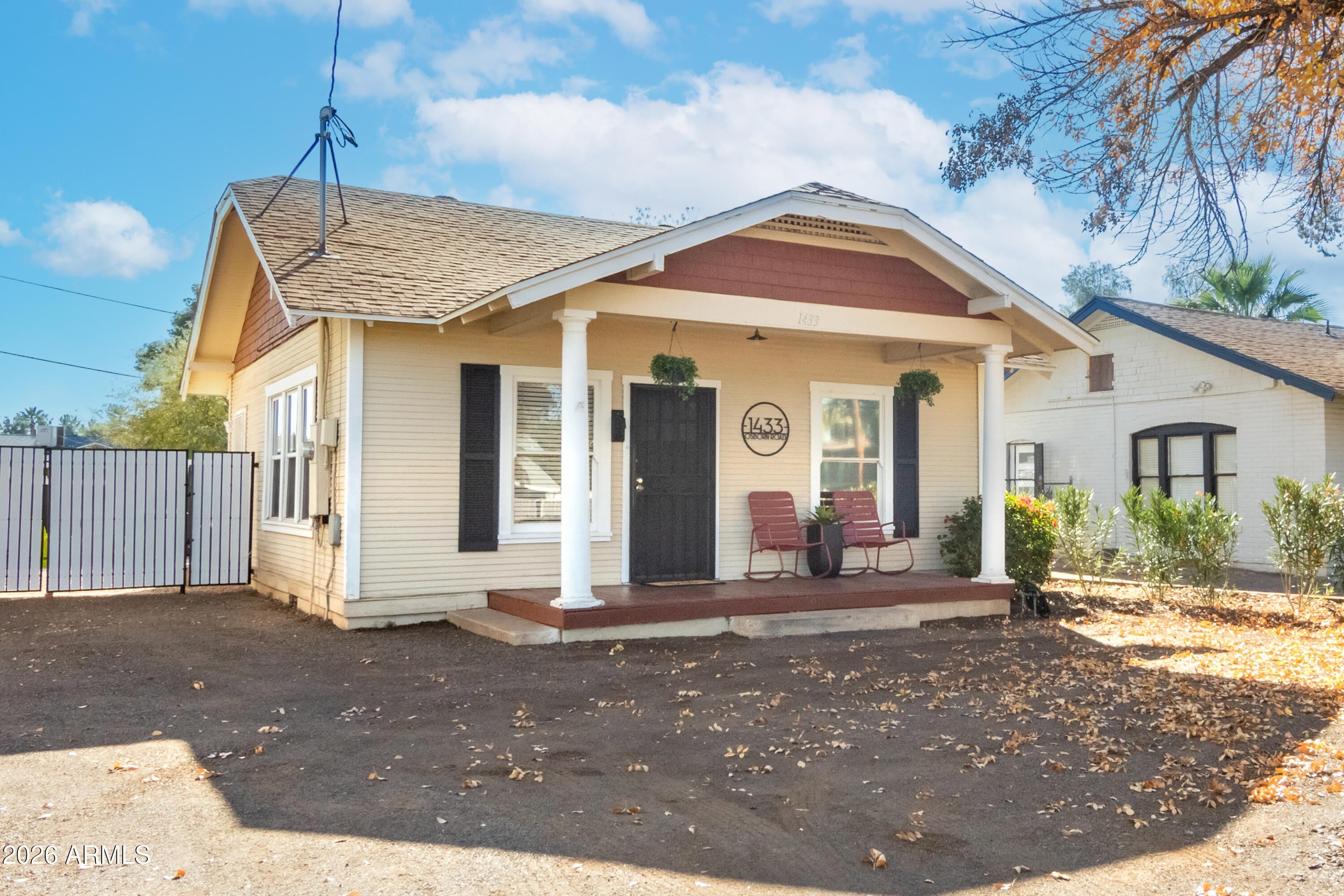 1433 E OSBORN Road – photo 4