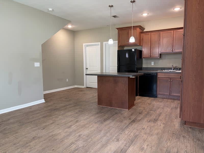 2206 Cedarbrook Court 1 – photo 2