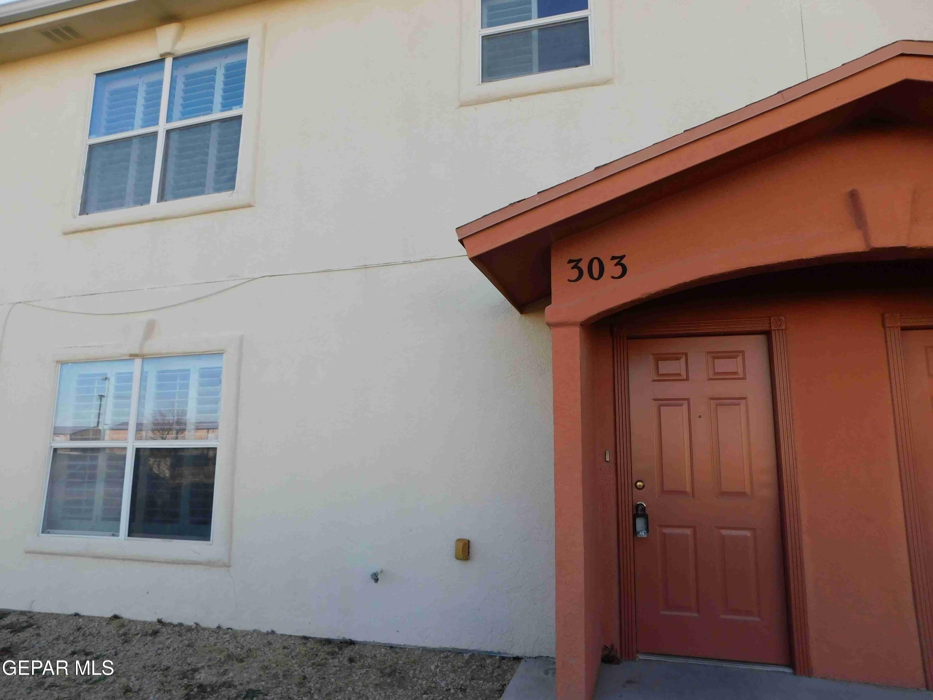 10021 RAILROAD Drive – photo 1