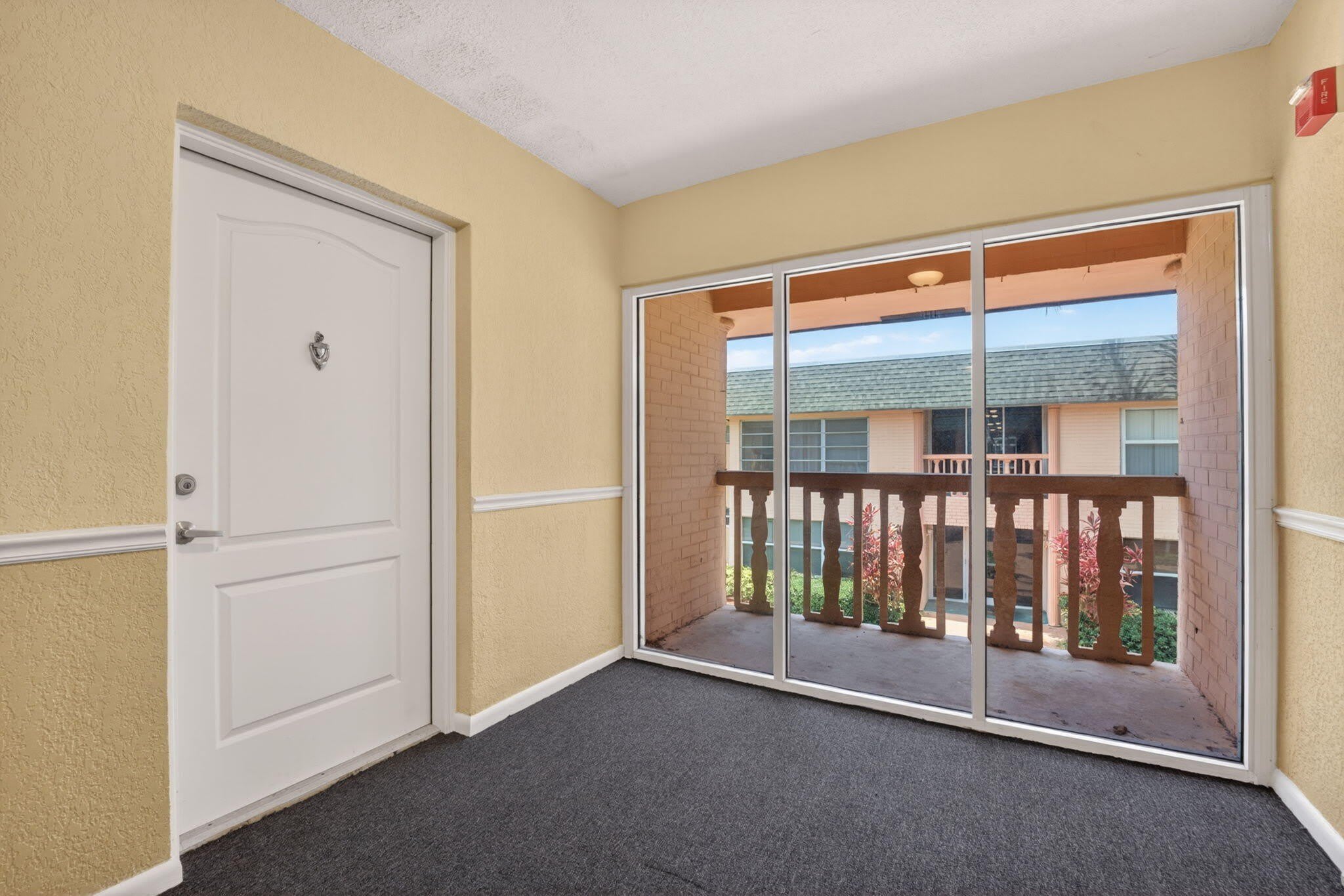 760 SE 2nd Avenue – photo 4