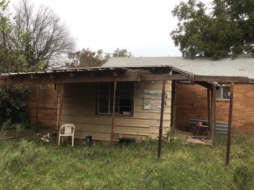 705 W 6Th Street – photo 3