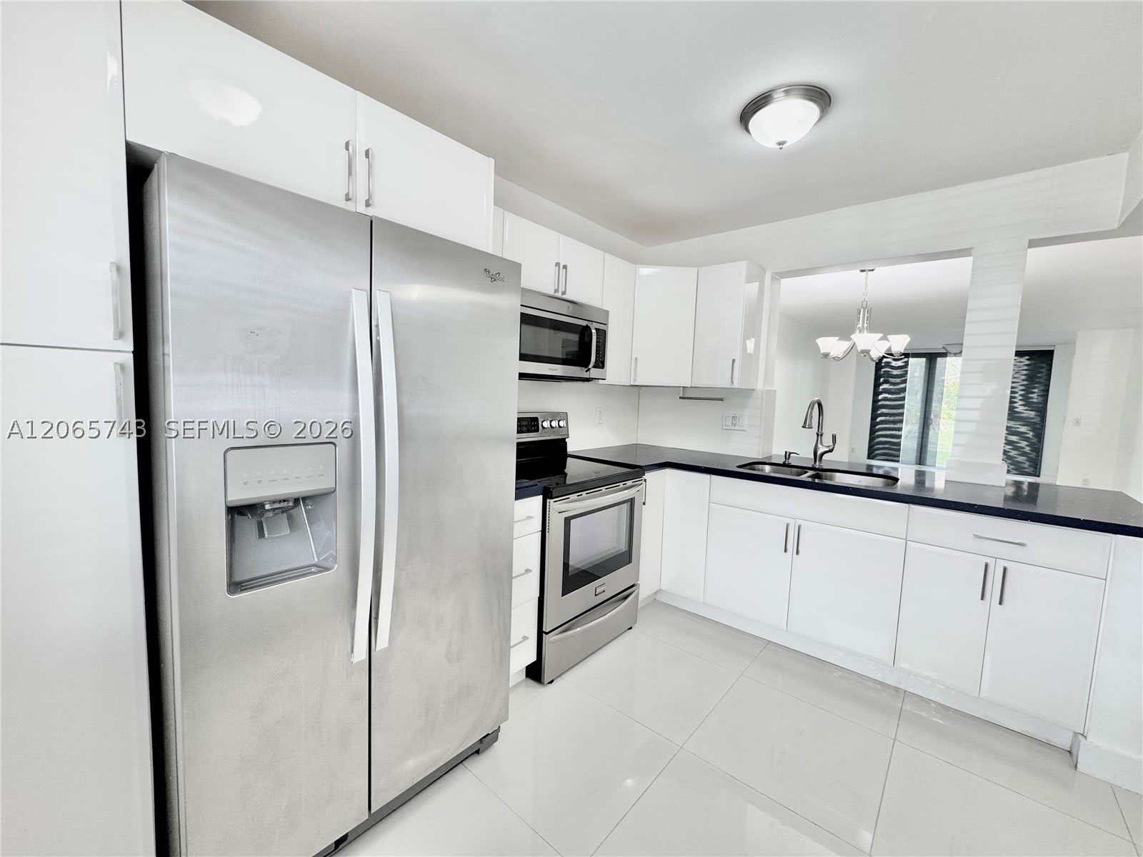 7840 NW 50th St – photo 3
