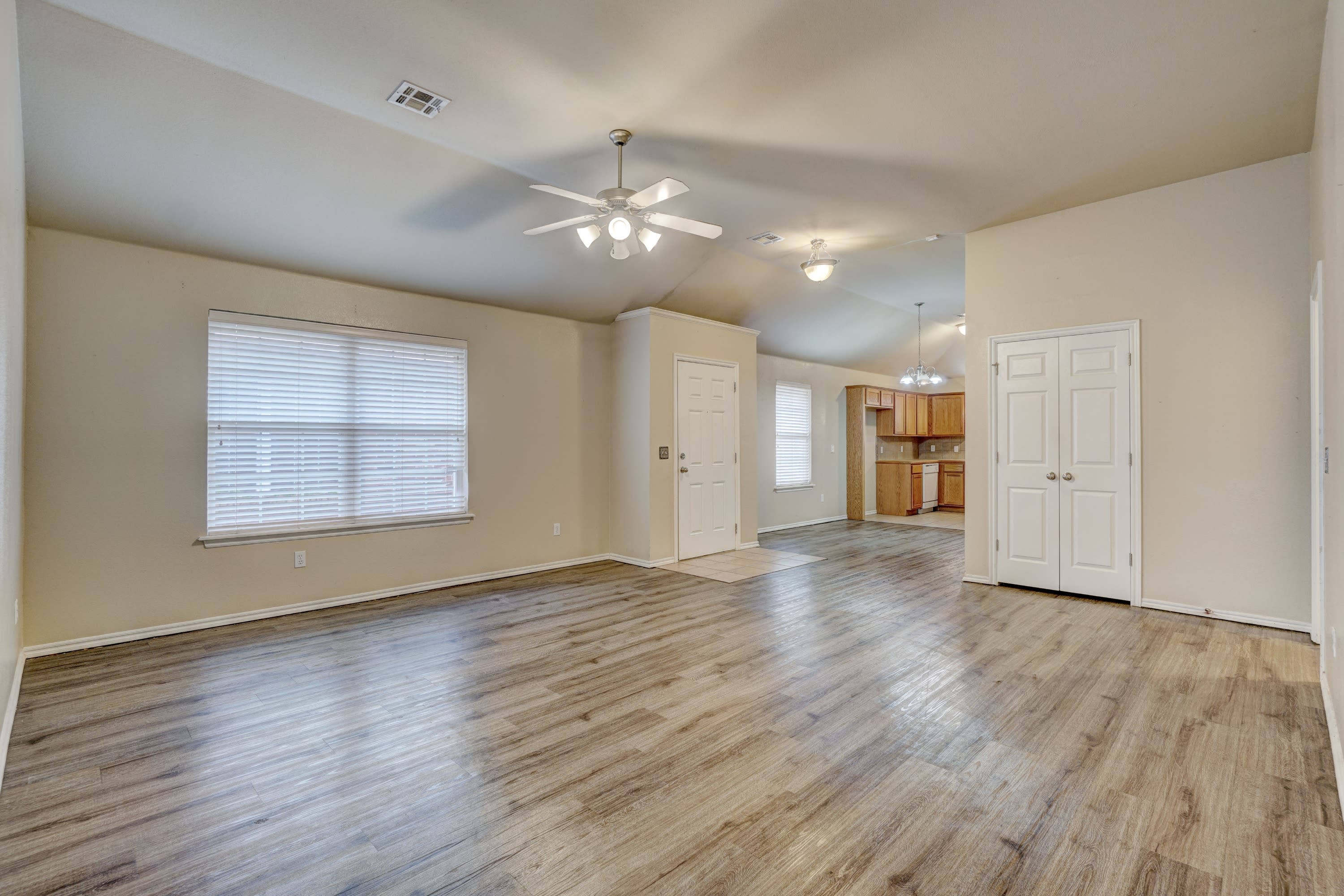 12324 Southwest 5th Street – photo 5