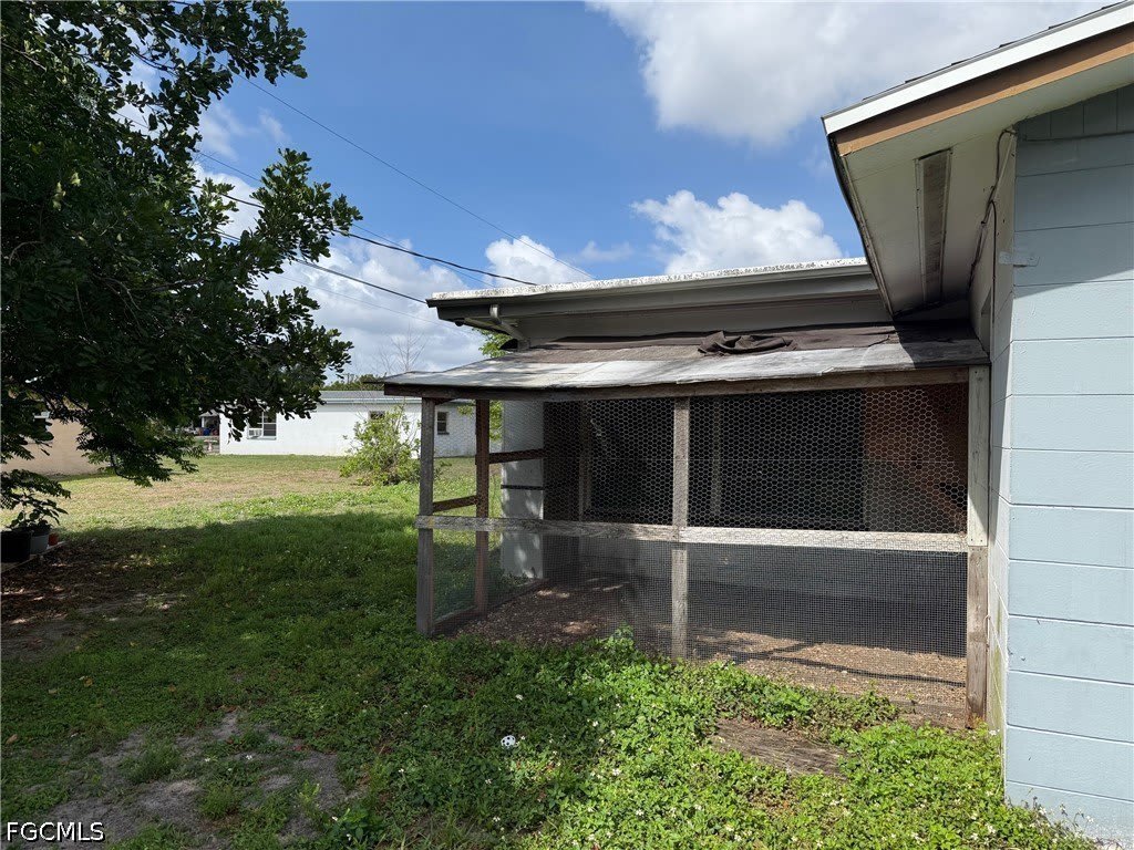212 Davis Road – photo 3
