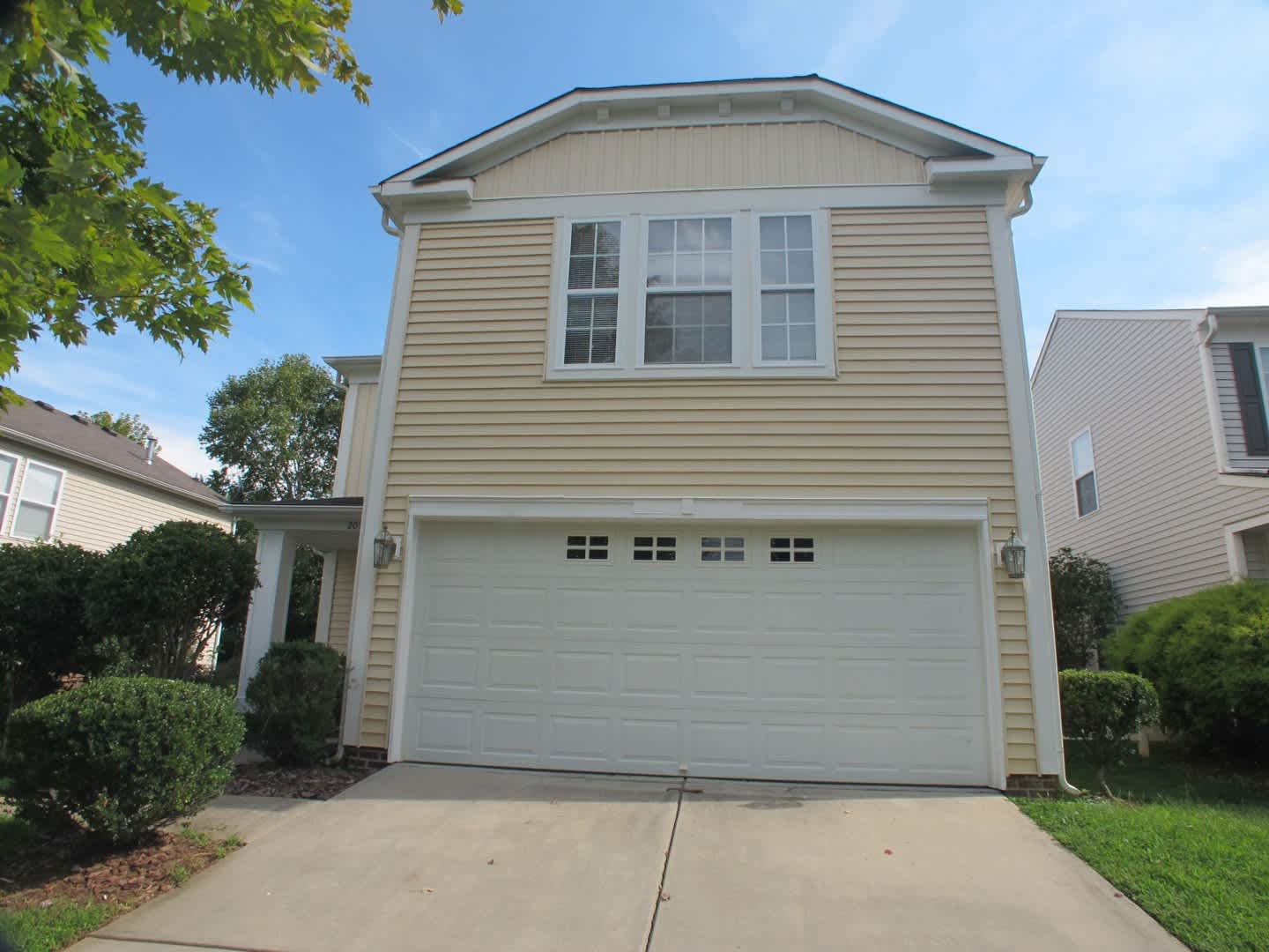 Spacious two story home located in Waxhaw! – photo 2