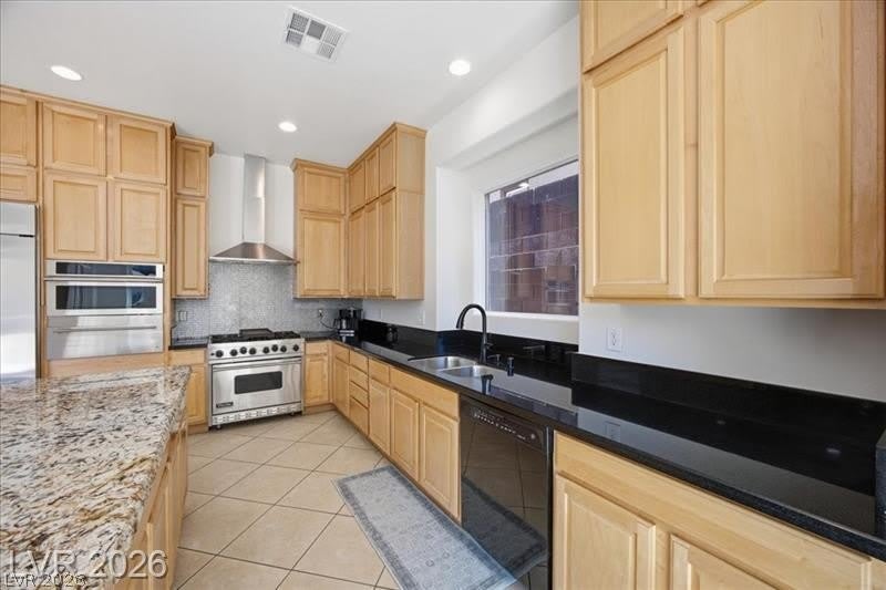 2765 Struan Avenue – photo 4