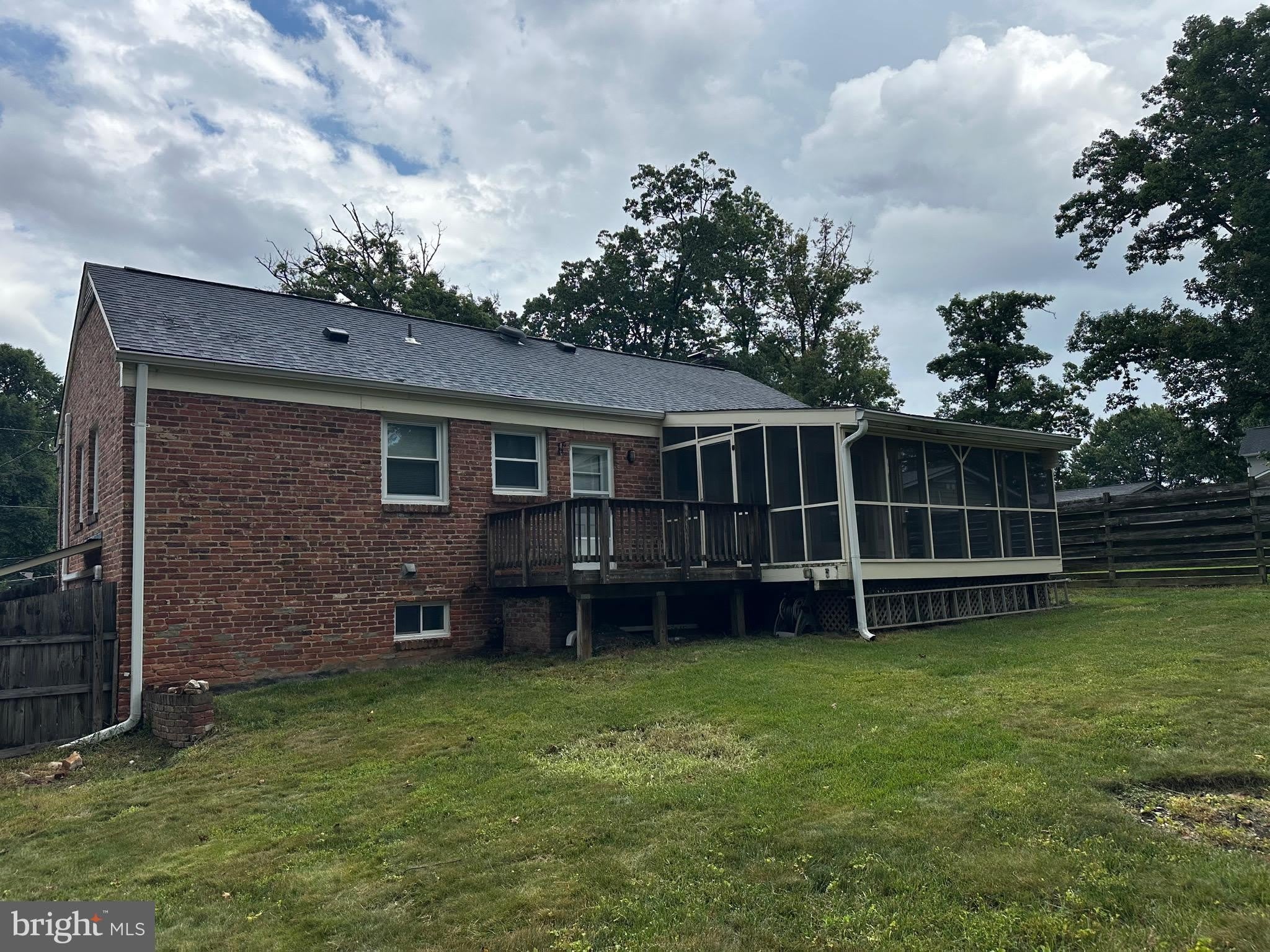 10719 JONES Street – photo 3