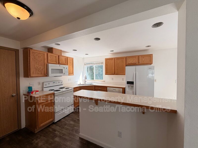 804 28th Ave SE – photo 5