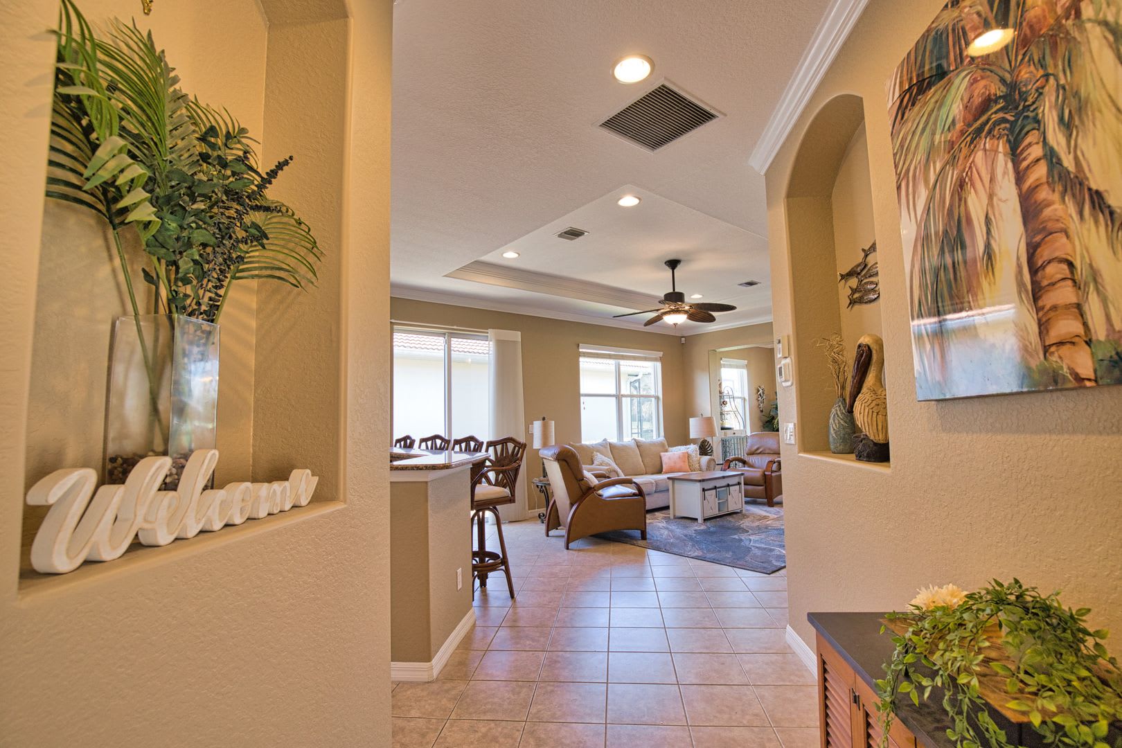 Seasonal Short-Term 2 Bed 2 Bath Single Family Home located in Venetian Golf and River Club! – photo 3