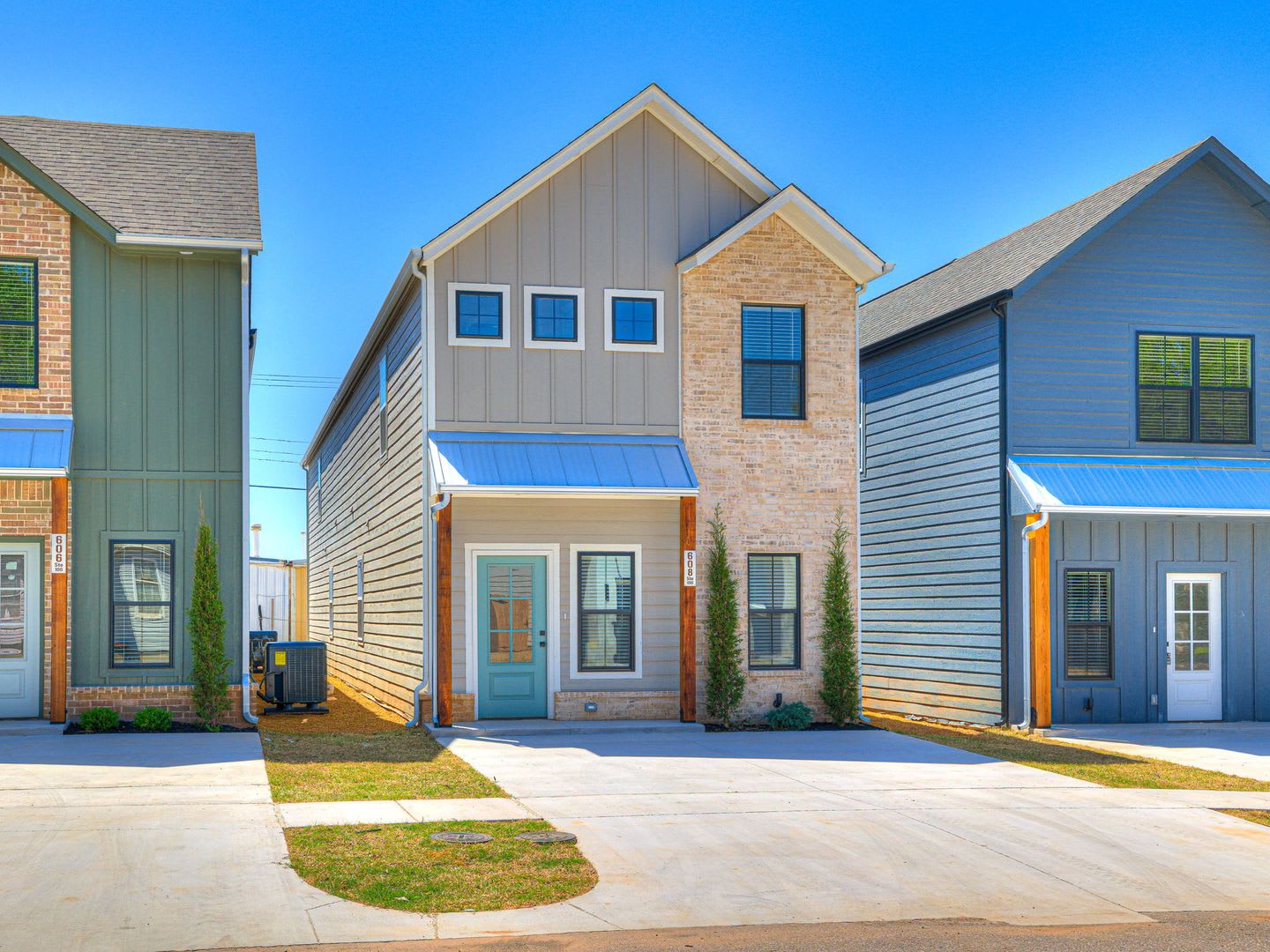 Brand New Duplexes Downtown Edmond – photo 1
