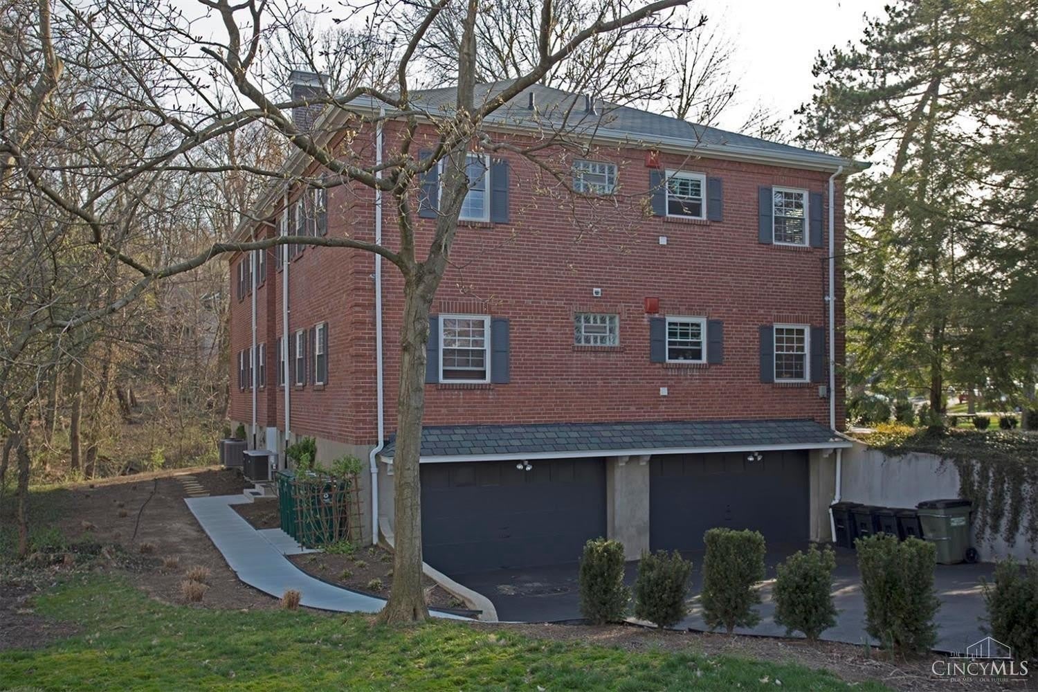 3633 Ault Park Avenue – photo 2