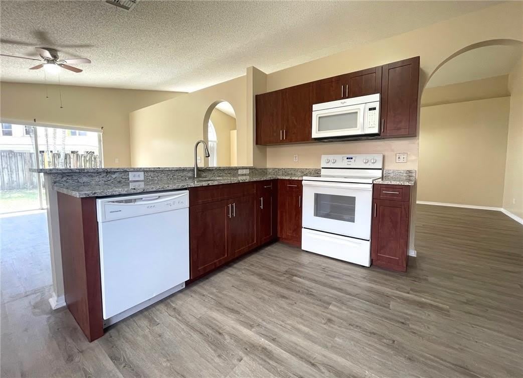 18062 SW 27th Street – photo 4