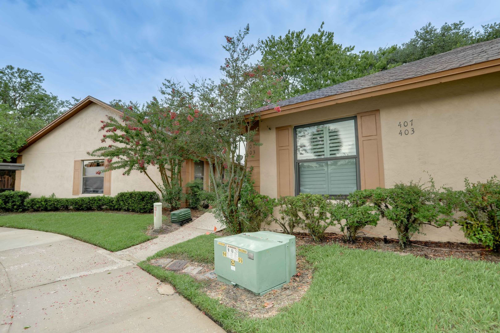 407 Douglas Way – photo 1