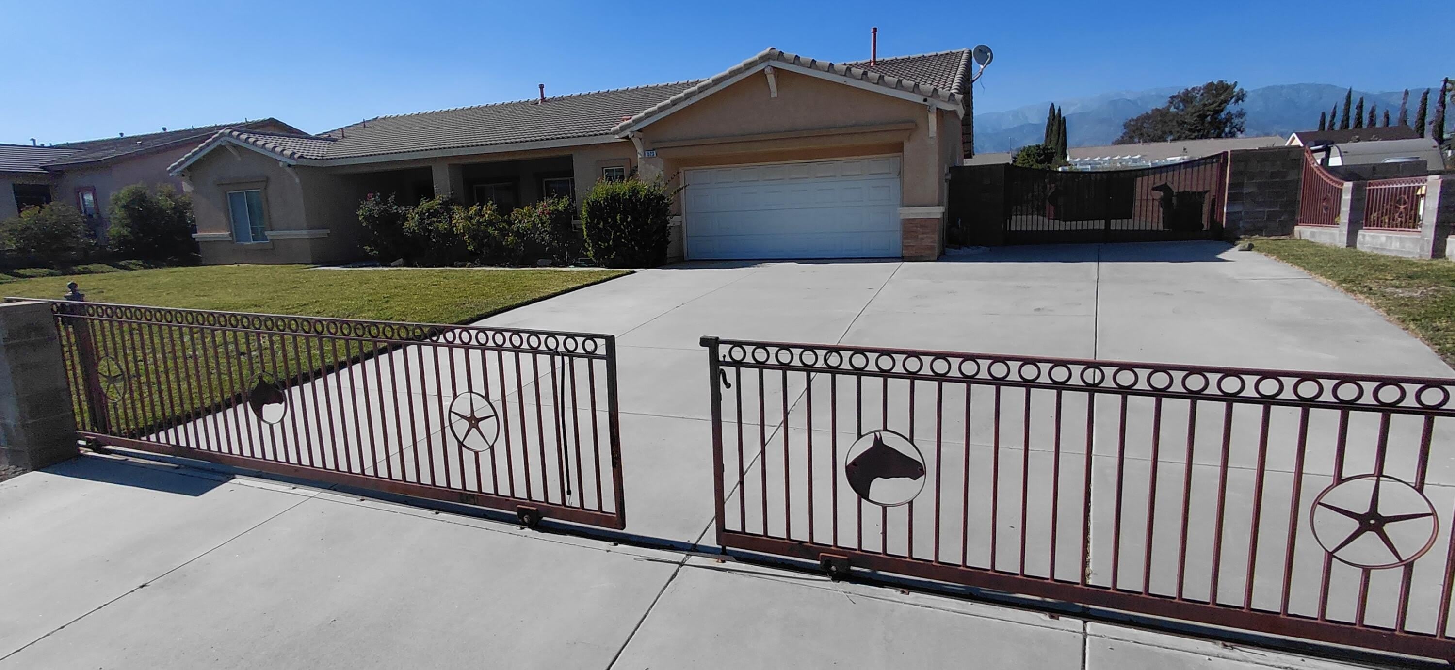 1523 Bryan Street – photo 4