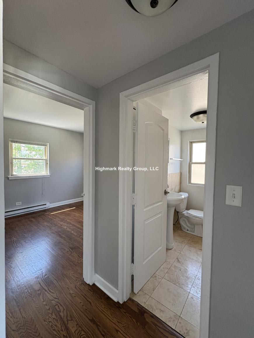 7632 North Milwaukee Ave. – photo 5