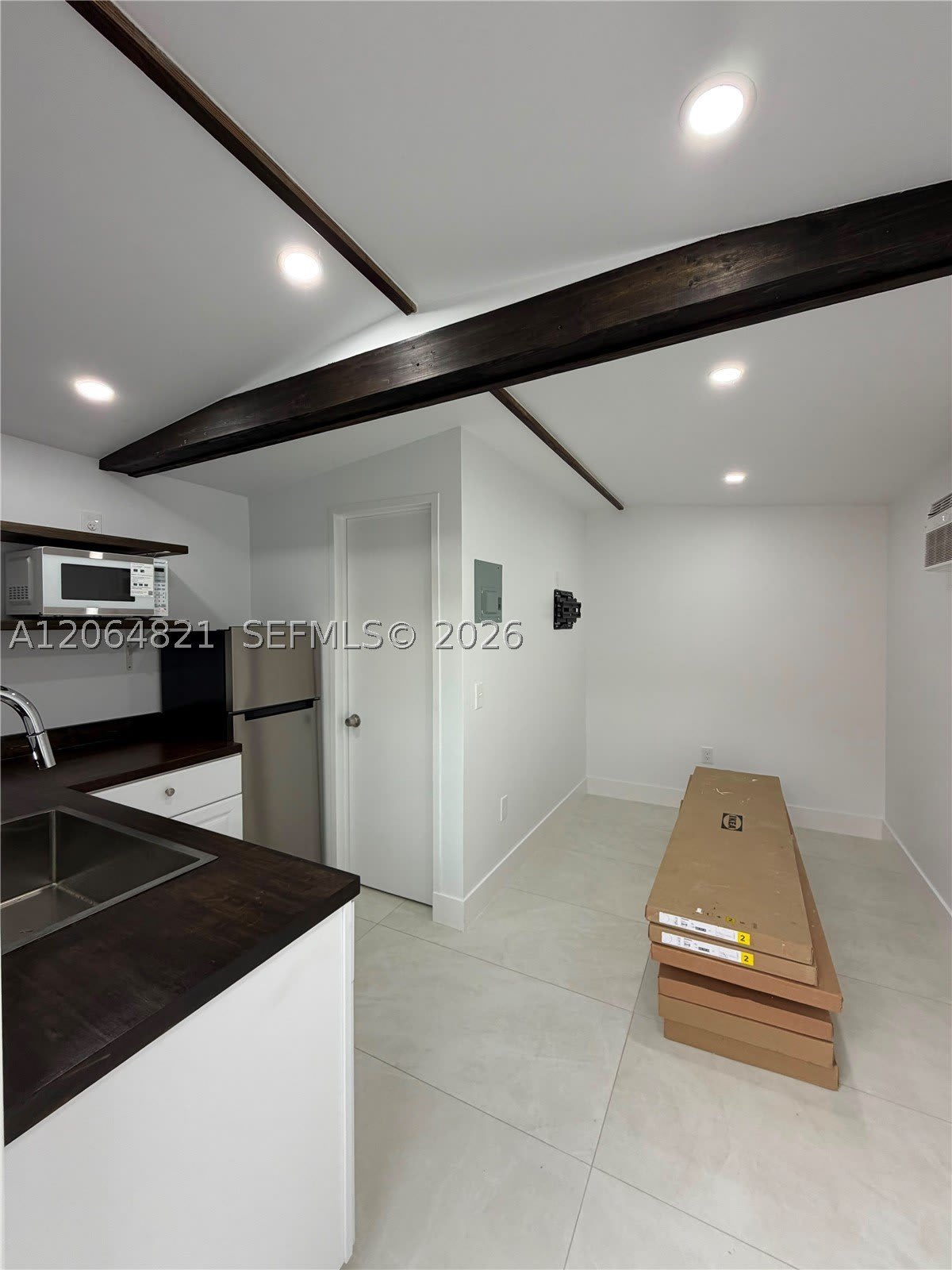 1400 SW 29th Ave – photo 2