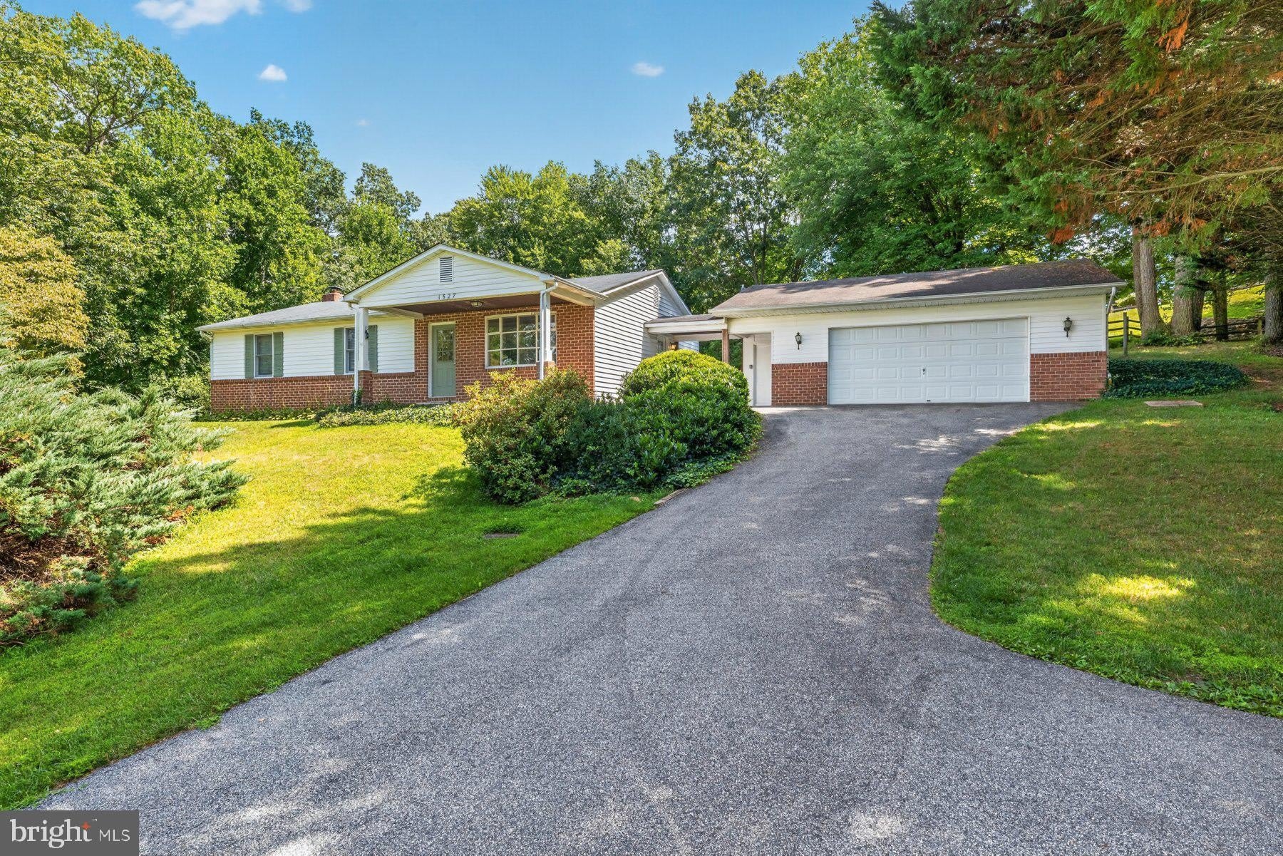1527 COLD BOTTOM Road – photo 2