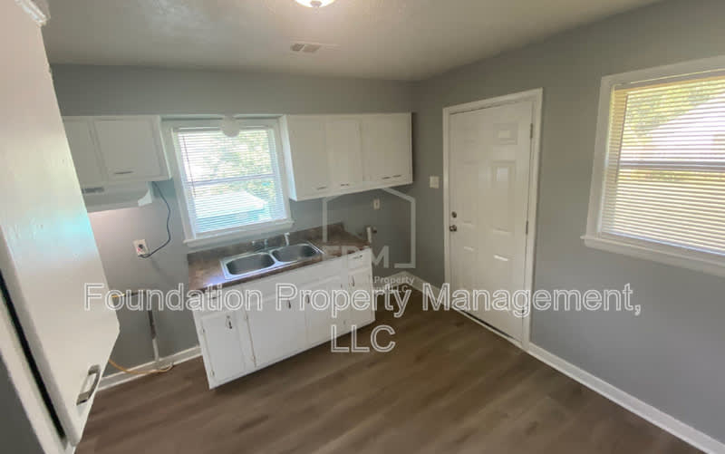 3276 Ashland Street – photo 5